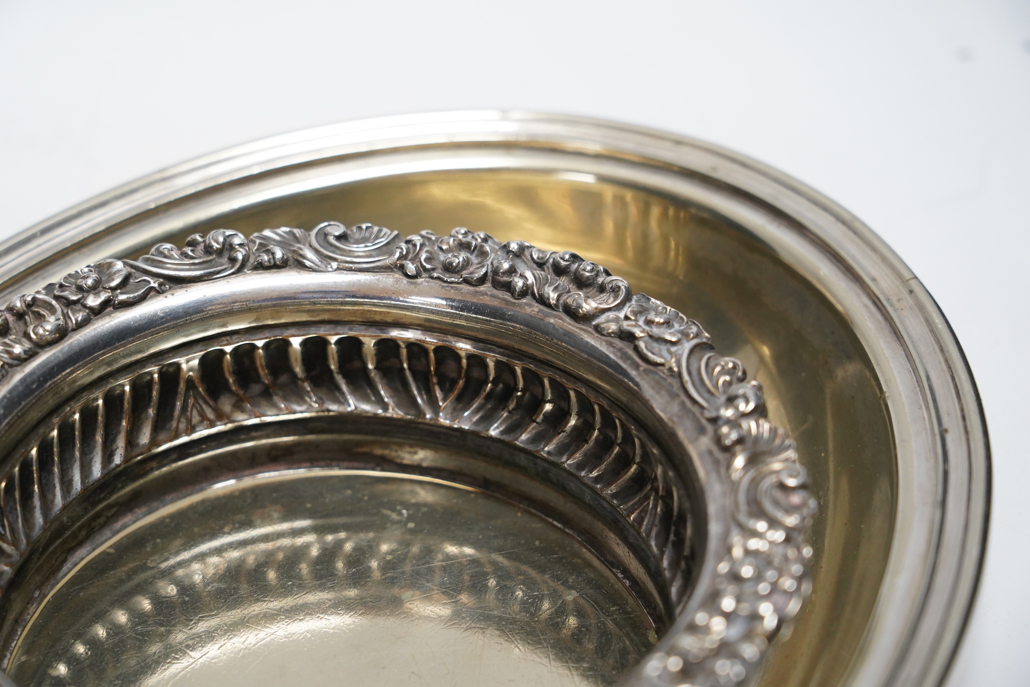 Assorted plated ware including a salver, a sauceboat and a cased set of forks